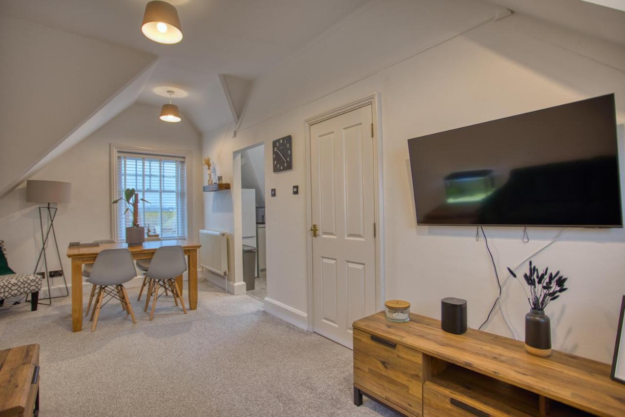 Wonderful West End - Parking Inc Apartment Folkestone Exterior photo